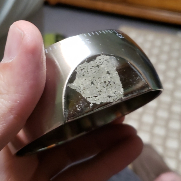 Small Desktop Clock - Picture 5 of 5